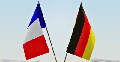  Vlaggen van Frankrijk en Duitsland als symbool voor samenwerking op het gebied van e-invoicing standaarden Factur-X en ZUGFeRD.